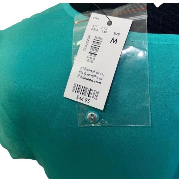 NWT! The Limited Green Blouse - Size Medium - Picture 6 of 6